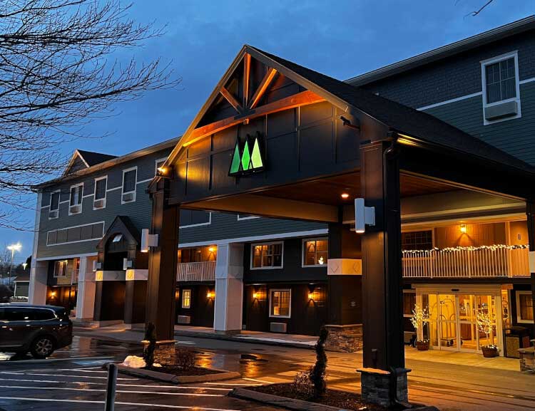 Maine Evergreen Hotel